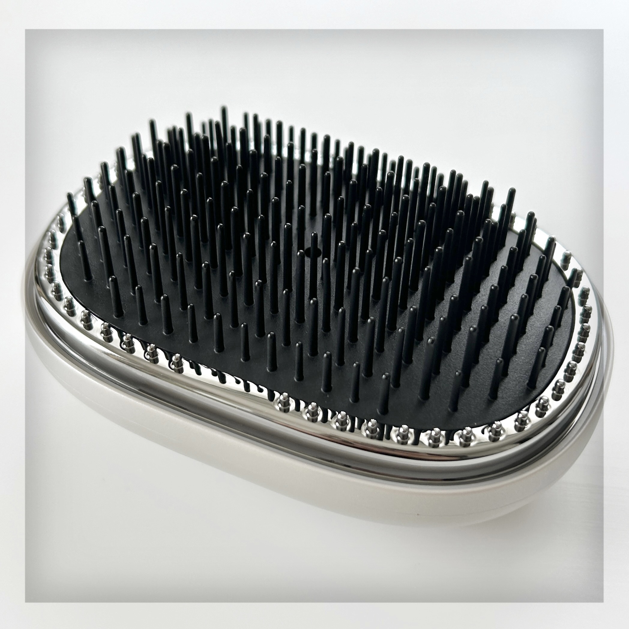 スタイリッシュ ベースアップブラシ（MHB-3070） アッシュグレー/mod's hair/ヘアブラシを使ったクチコミ（3枚目）