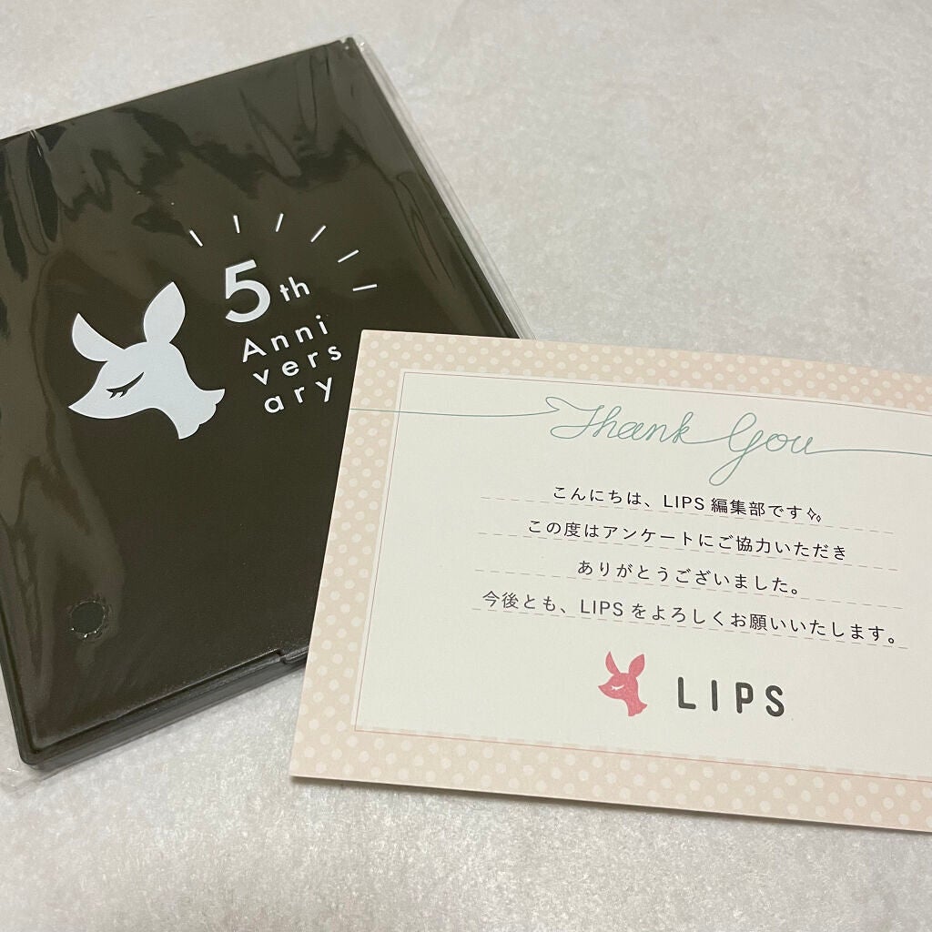 nana on LIPS 「LIPSさんからかがみいただきました🪞/LIPSさんから卓上の..」(1枚目)