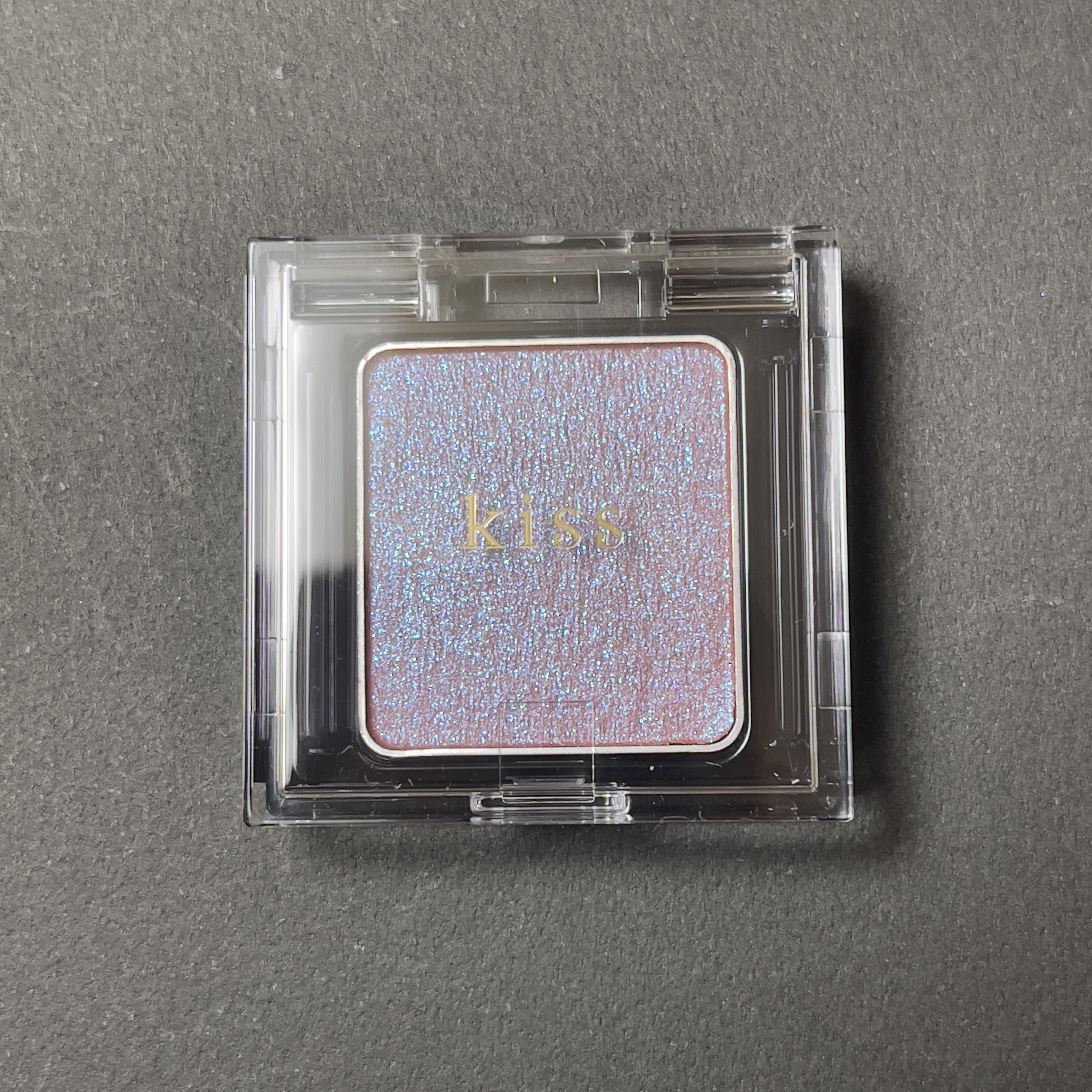  シアー グリッターアイズ/KiSS/単色アイシャドウを使ったクチコミ（1枚目）