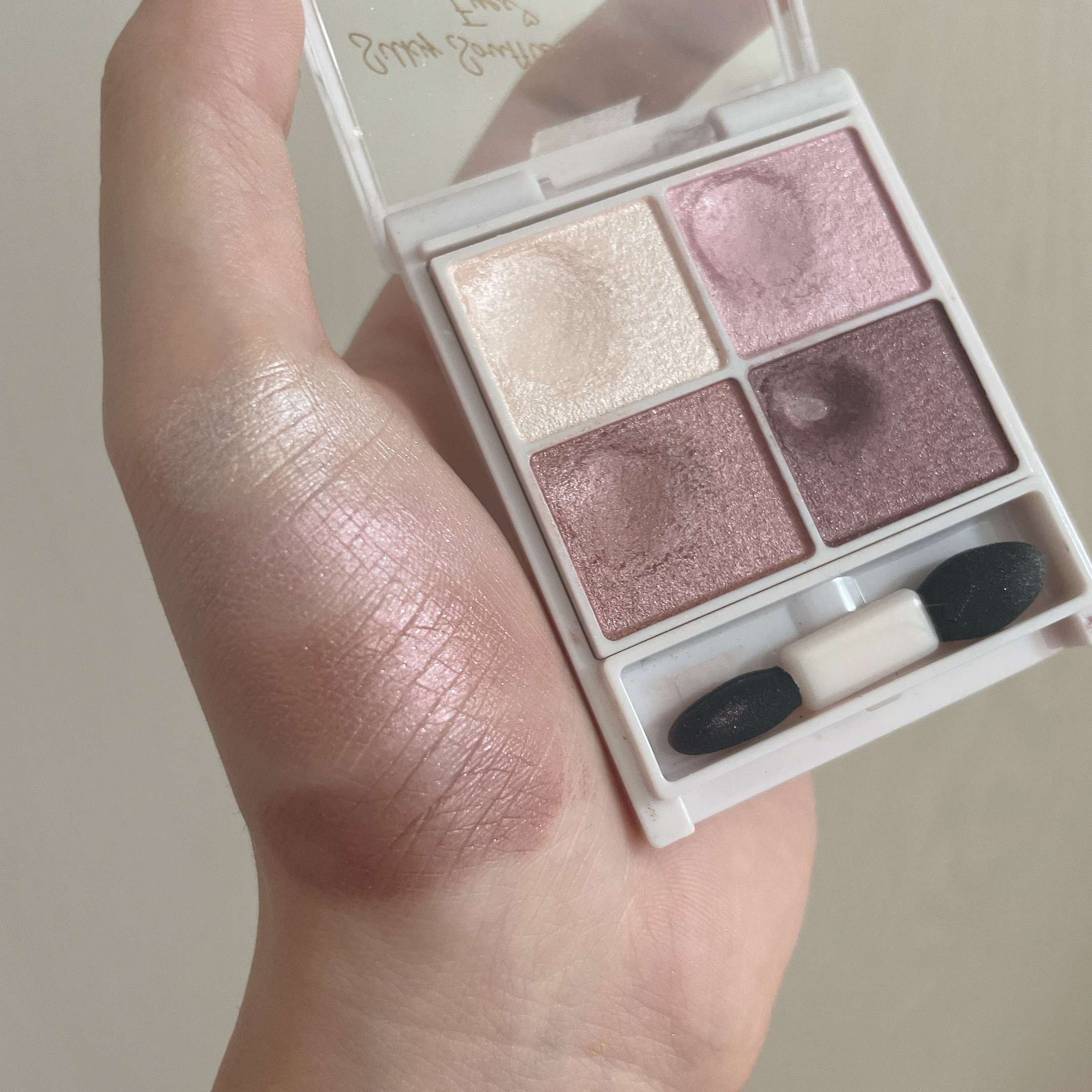 シルキースフレアイズ 05 ライラックモーヴ/キャンメイク/アイシャドウパレットを使ったクチコミ（2枚目）