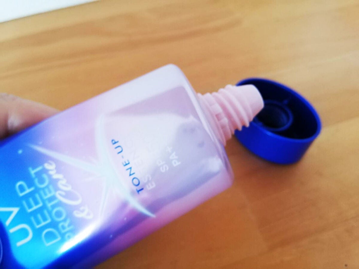 ニベアUV ディープ プロテクト&ケア トーンアップ エッセンス/ニベア/日焼け止めローションを使ったクチコミ(2枚目)