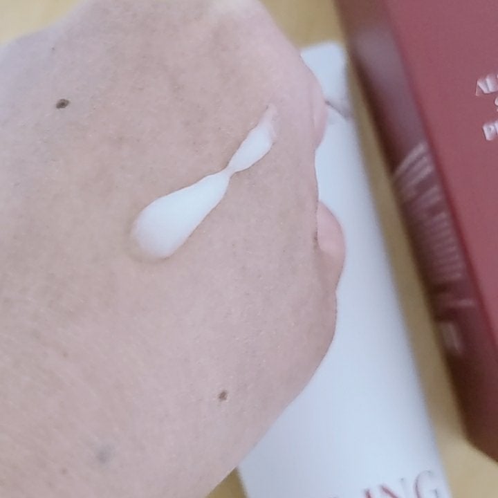 ともみ on LIPS 「#PR#ションリ#shionle#ションリアルファナイアシンス..」(4枚目)