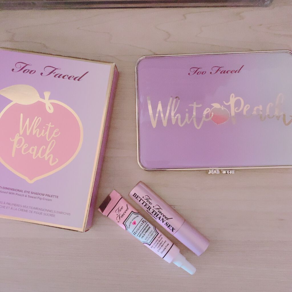 ホワイトピーチ マルチダイメンショナル アイシャドウ パレット/Too Faced/アイシャドウパレットを使ったクチコミ（2枚目）