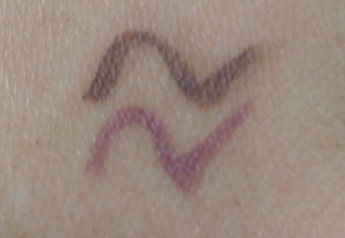 シルキーリキッドアイライナーWP/D-UP/リキッドアイライナーを使ったクチコミ（2枚目）