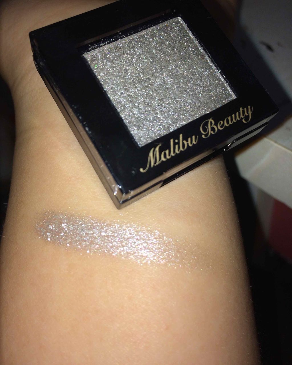 シングルアイシャドウ/マリブビューティー/単色アイシャドウを使ったクチコミ（2枚目）