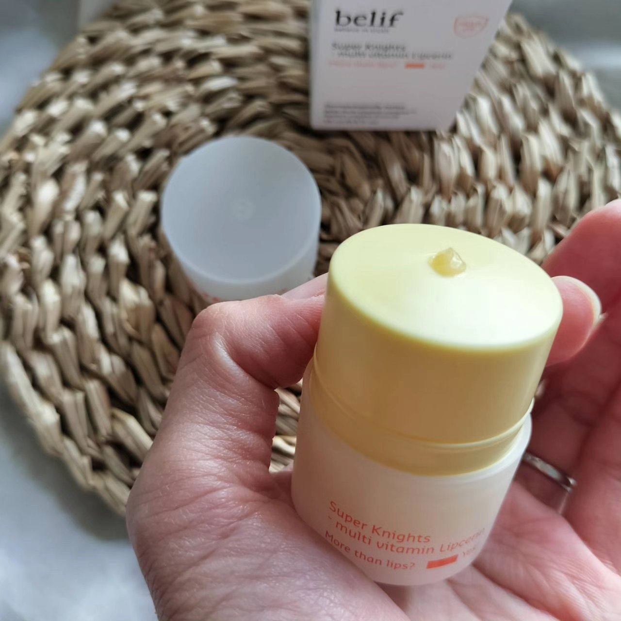 スーパーナイツ マルチ Ｖ リップセリン /belif/リップクリームを使ったクチコミ（3枚目）