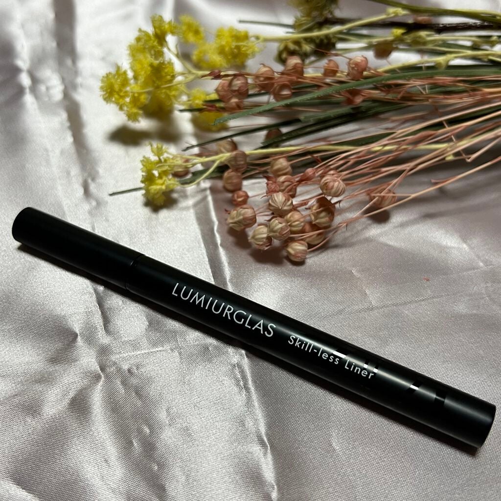 スキルレスライナー/LUMIURGLAS/リキッドアイライナーを使ったクチコミ(2枚目)
