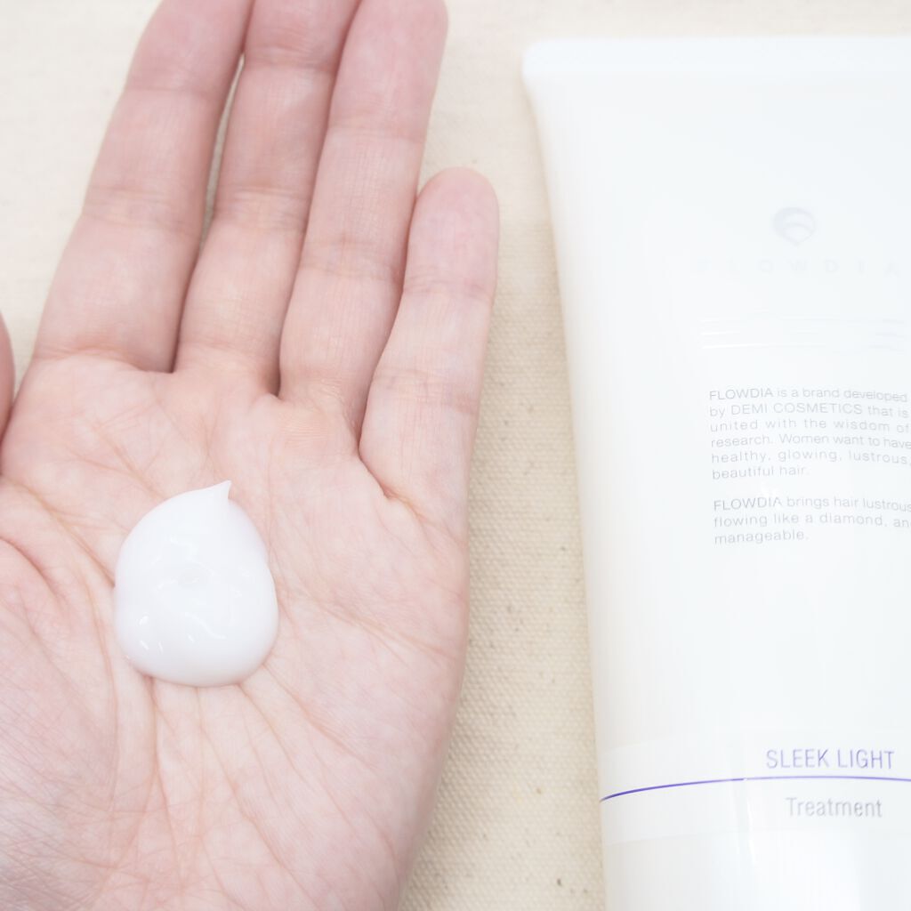 フローディア トリートメント スリークライト/FLOWDIA/洗い流すヘアトリートメントを使ったクチコミ（1枚目）