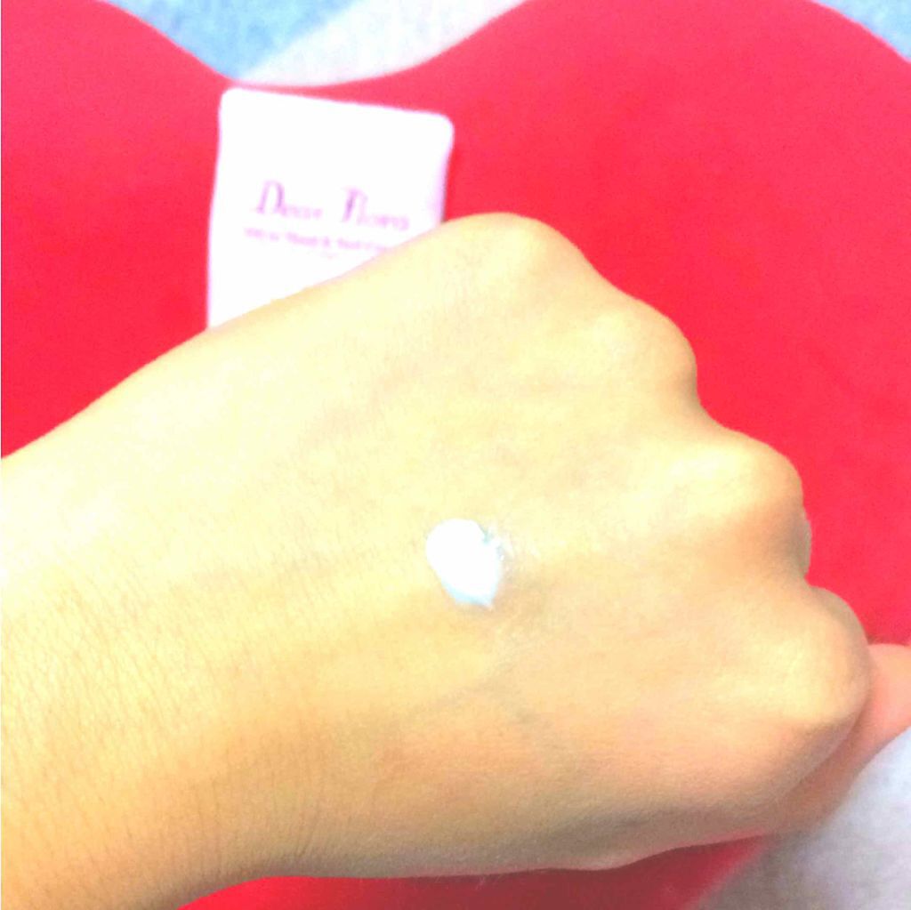 マンダムディアフローラ オイルイン ハンド＆ネイルクリーム フローラルブーケ/マンダム/ハンドクリームを使ったクチコミ（2枚目）