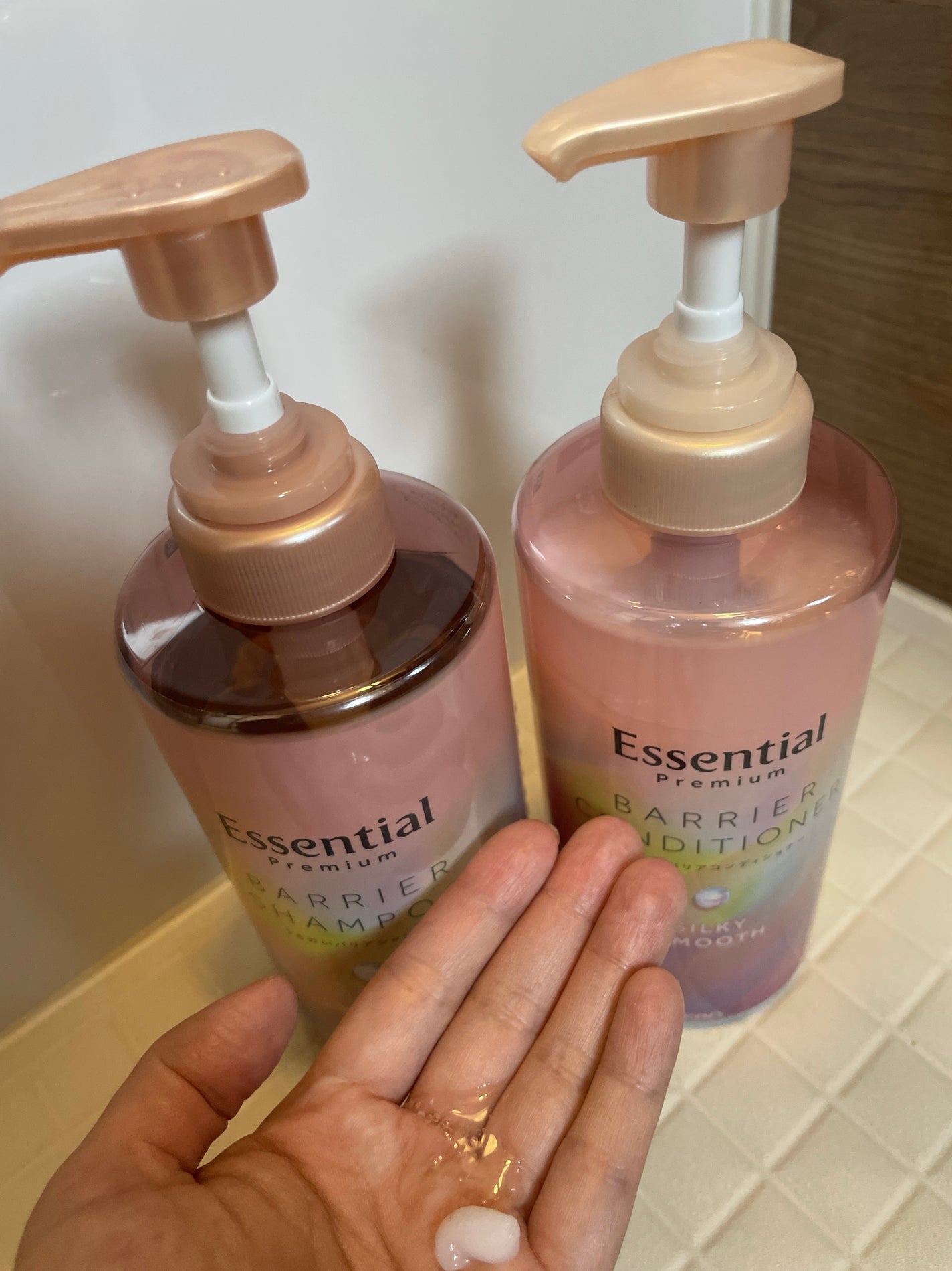 エッセンシャルプレミアム バリアシャンプー・コンディショナー シルキー&スムース/エッセンシャル/市販シャンプーを使ったクチコミ(2枚目)
