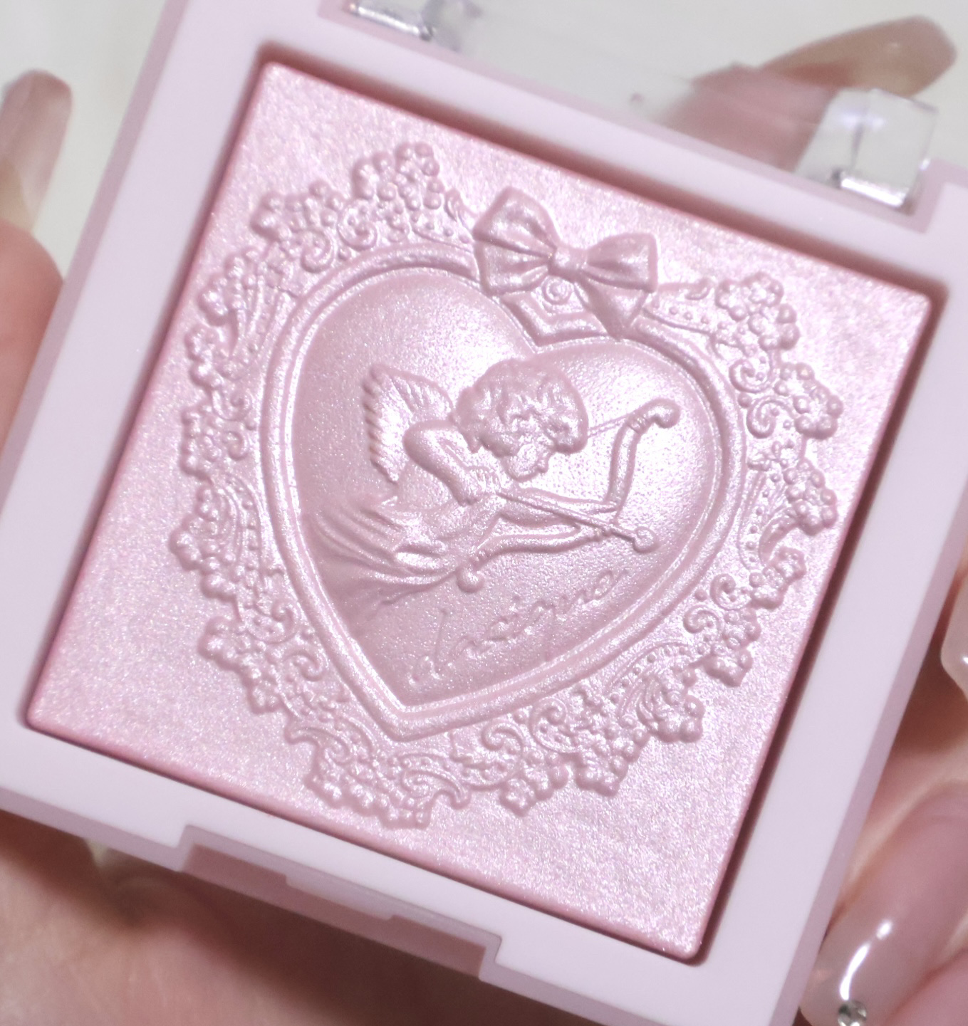 ラックスグロウハイライター 03 アイスラベンダー/dasique/パウダーハイライトを使ったクチコミ（1枚目）