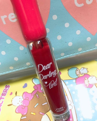 ETUDE HOUSEの『DearDarlingTINT』です!!!
私は『Dear Darling TINT #303』を購入！
あっさりめのウォーターティントを上に塗って
仕上げています‪‪☺︎‬初