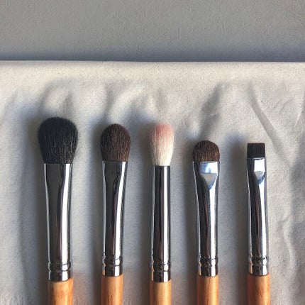 SIXPLUSアイメイクブラシ 5本セット高級動物毛 化粧ポーチ付き/SIXPLUS/メイクブラシを使ったクチコミ(2枚目)