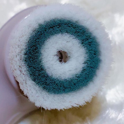 フェイスクレンジングブラシ/and us/美顔器・マッサージを使ったクチコミ(4枚目)