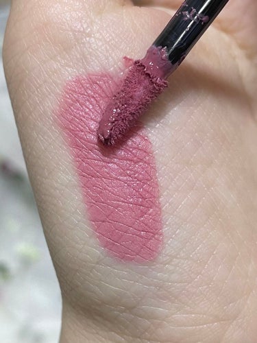 NARS エアーマット リップカラーのクチコミ「NARS  エアーマットリップカラー
00035 モーヴ

大人上品なくすみピンク💕
ムースの.....」（3枚目）