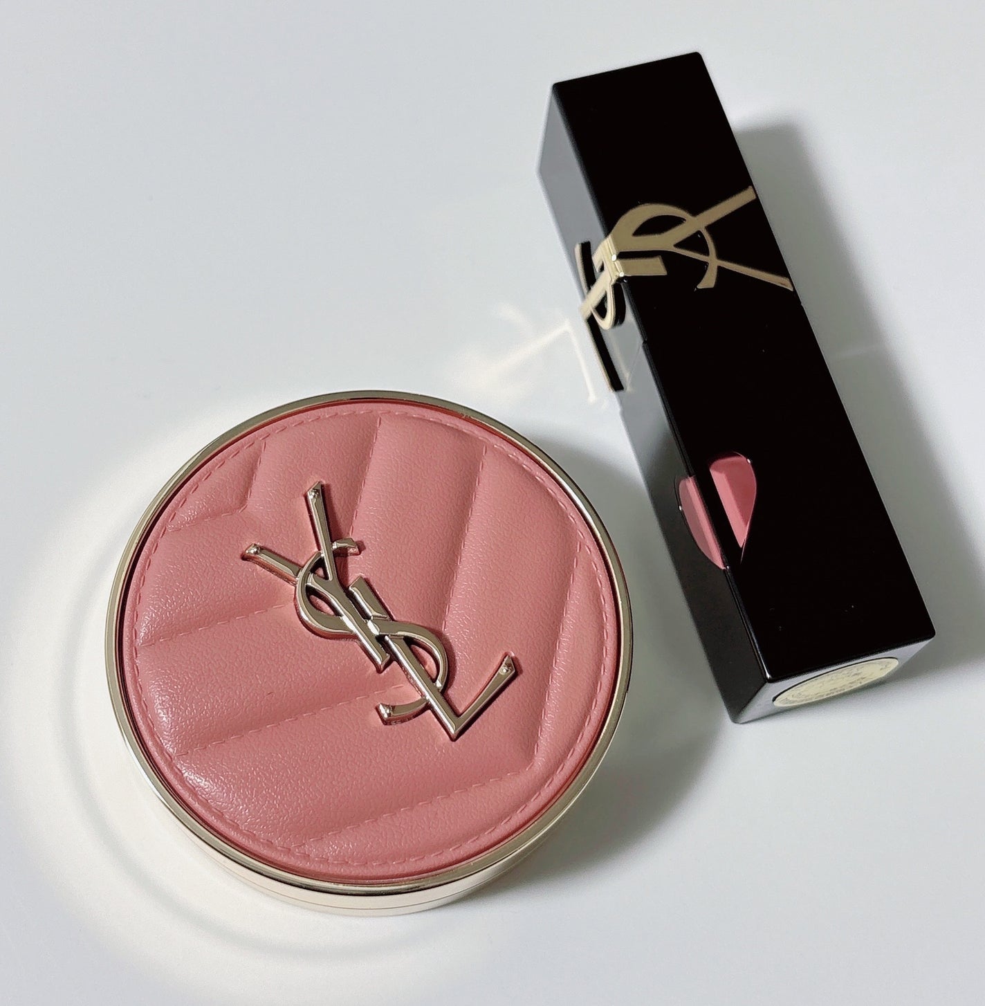 YSL ザ インクス ヴィニルクリーム/YVES SAINT LAURENT BEAUTE/口紅を使ったクチコミ(2枚目)