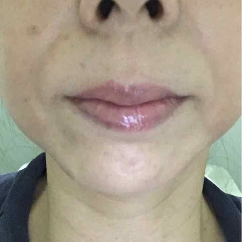 リップケア カラーUVスティック/RMK/口紅を使ったクチコミ（2枚目）