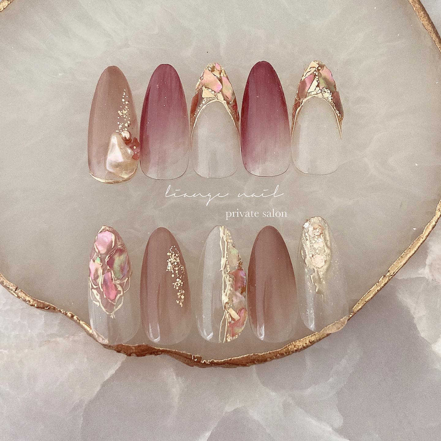 #ネイル,#夏ネイル,#大人ニュアンスネイル,#ニュアンスネイル,#ジェルネイル,#ミラーネイル,#シェルネイルのネイルデザイン