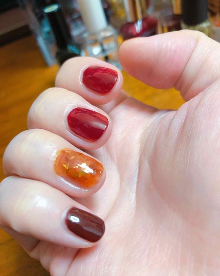 カラフルネイルズ/キャンメイク/マニキュアを使ったクチコミ(2枚目)