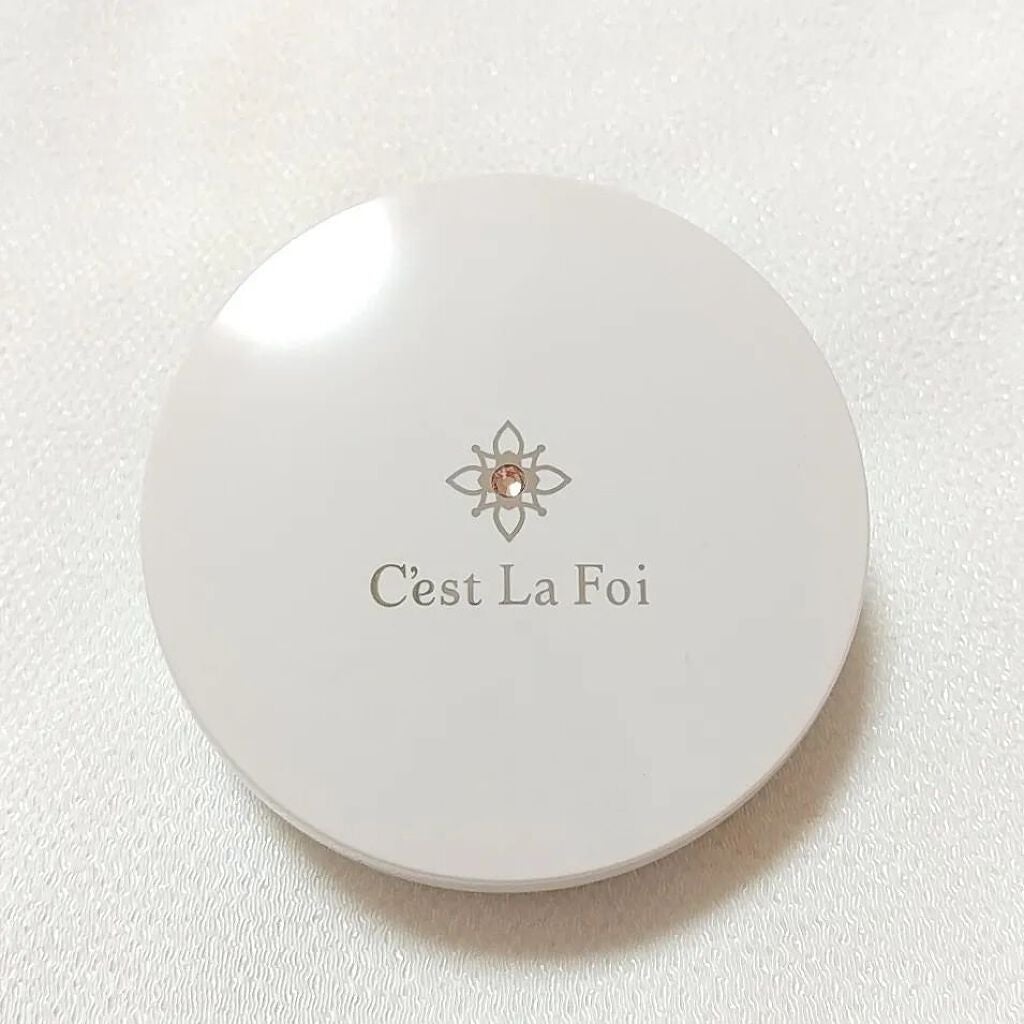 エッセンスパウダー /セラフォア/プレストパウダーを使ったクチコミ(2枚目)