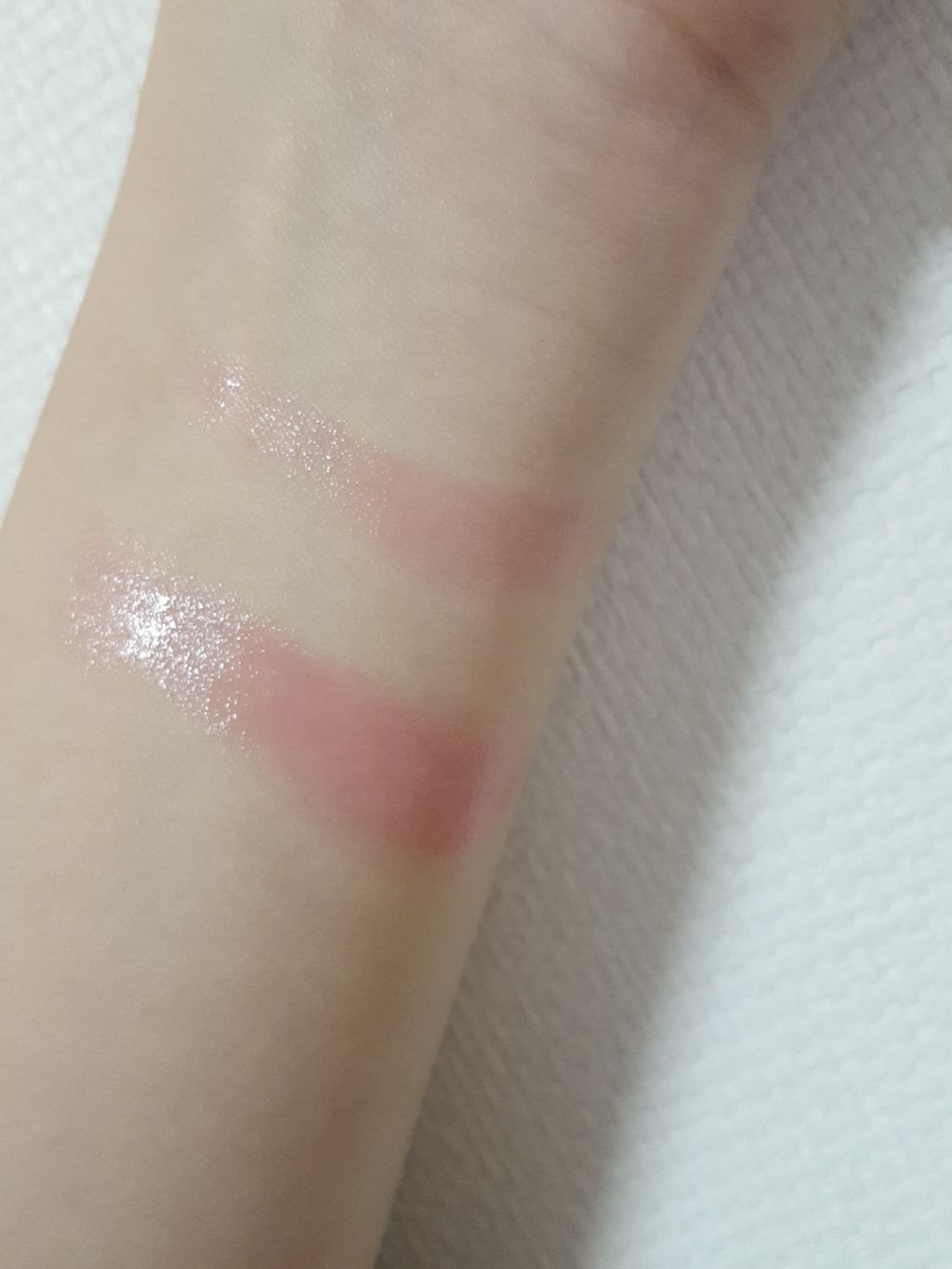 モイストピュアカラーリップ/ニベア/リップクリームを使ったクチコミ（2枚目）