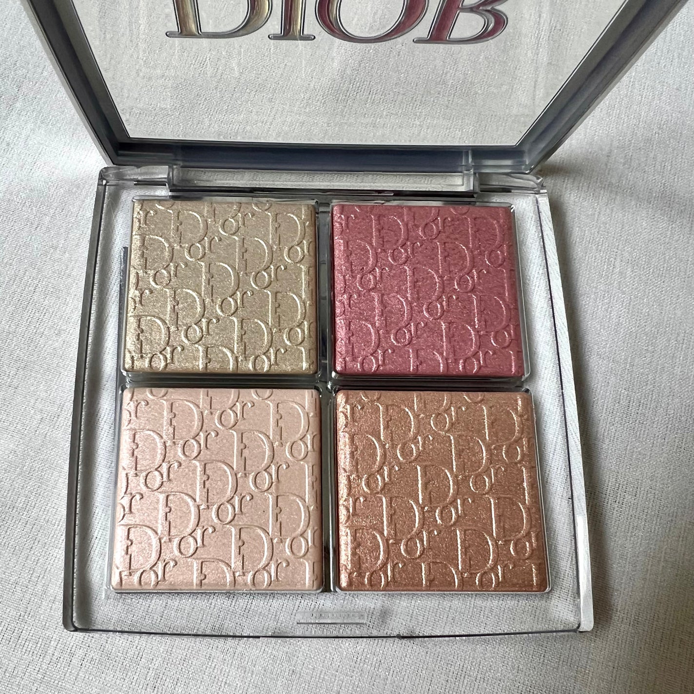 ディオール バックステージ フェイス グロウ パレット/Dior/ハイライトを使ったクチコミ(2枚目)