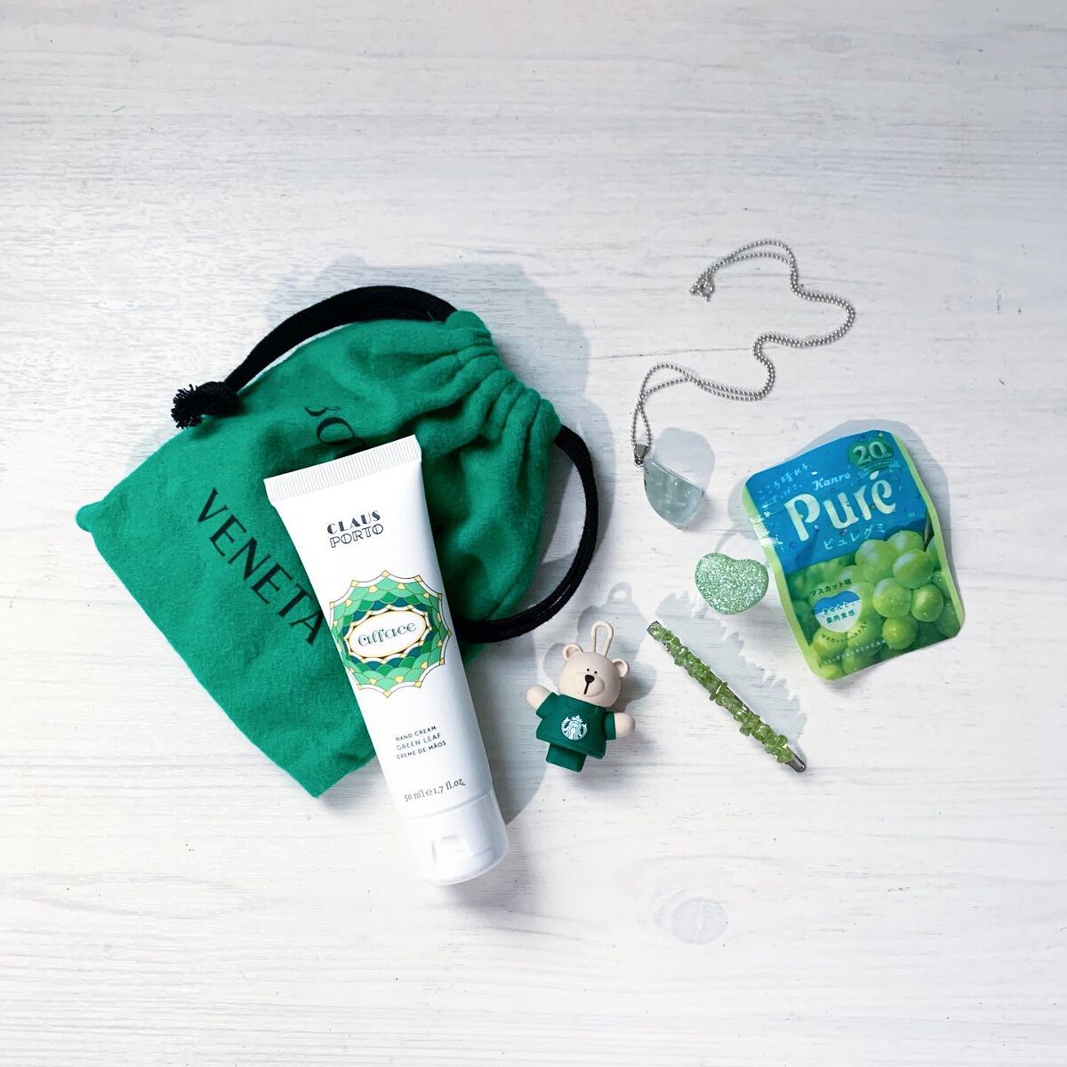 MONAMI@フォロバ100 on LIPS 「.green🍵.#clausporto#starbucksbe..」(1枚目)