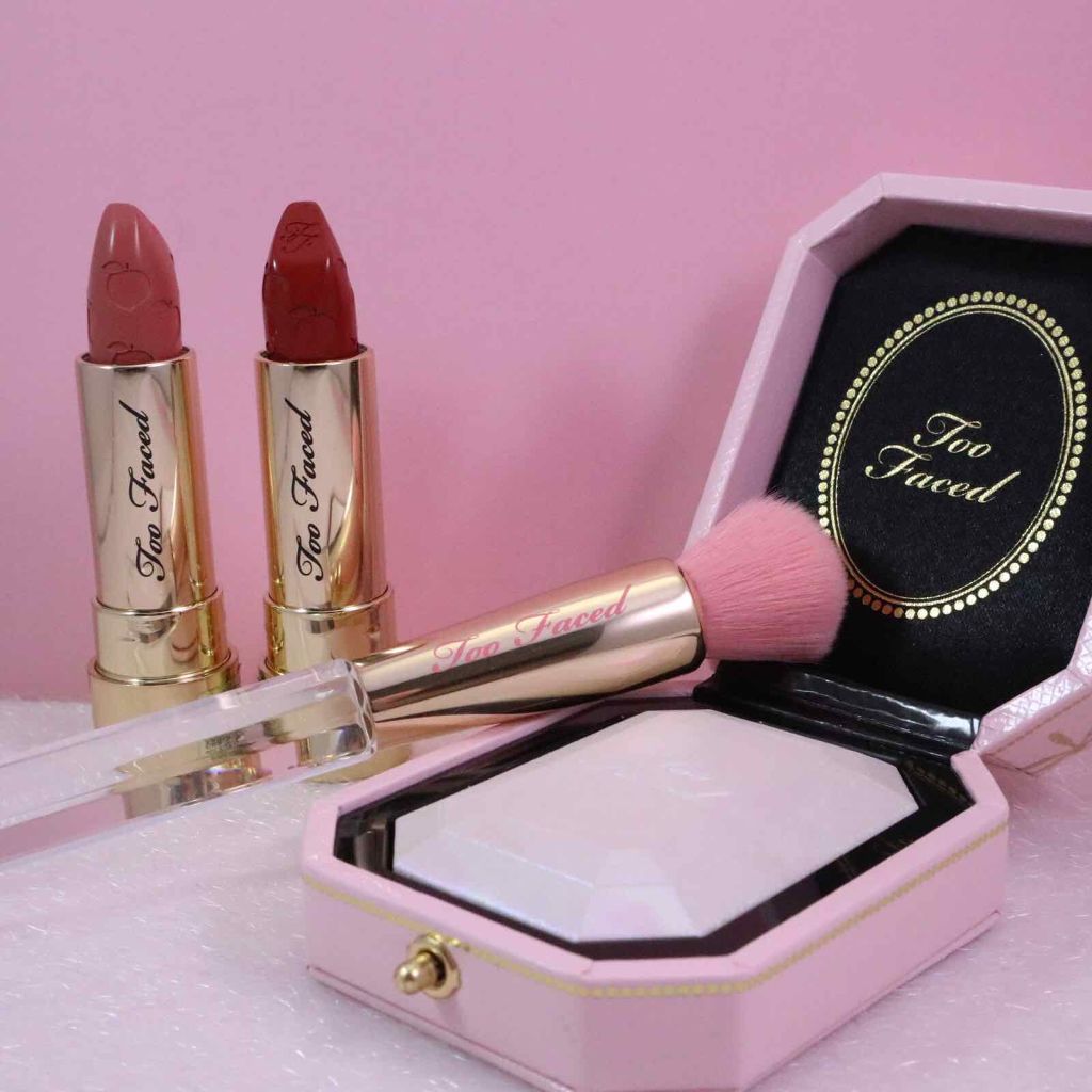 ジューシー マット ロングウェア リップスティック ディスローブド/Too Faced/口紅を使ったクチコミ（1枚目）