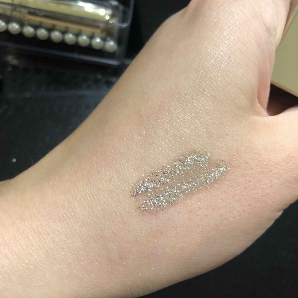グリッター&グロウ リキッドアイシャドウ/stila/グリッターを使ったクチコミ（3枚目）