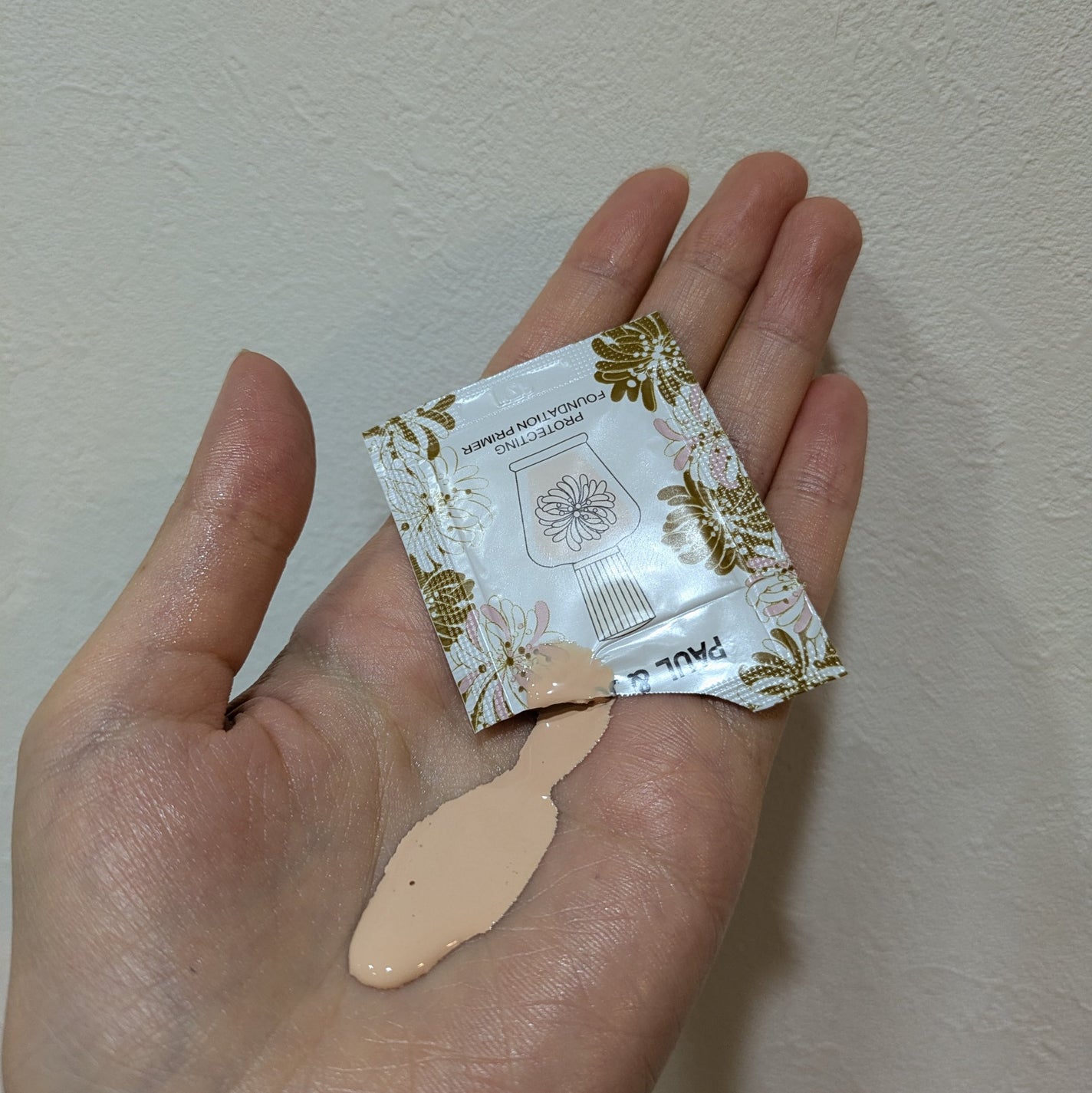 プロテクティング ファンデーション プライマー /PAUL & JOE BEAUTE/化粧下地を使ったクチコミ(3枚目)