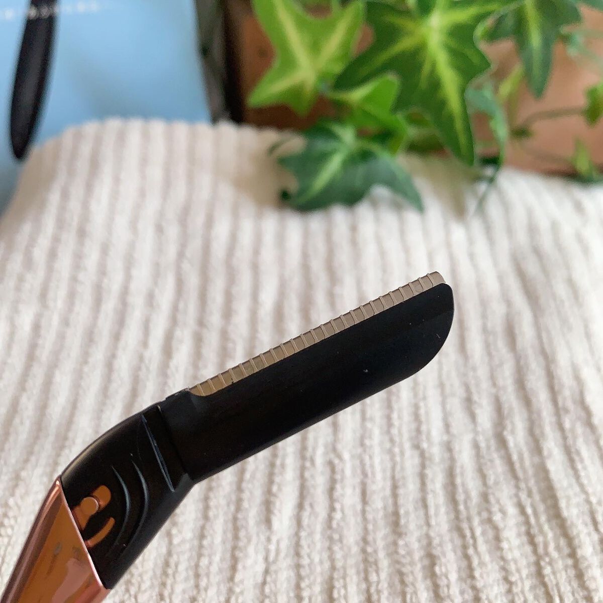 サロンプラス トーンアップ フェイススムーサー ホルダー（刃付き）/サロンプラス/シェーバーを使ったクチコミ（2枚目）