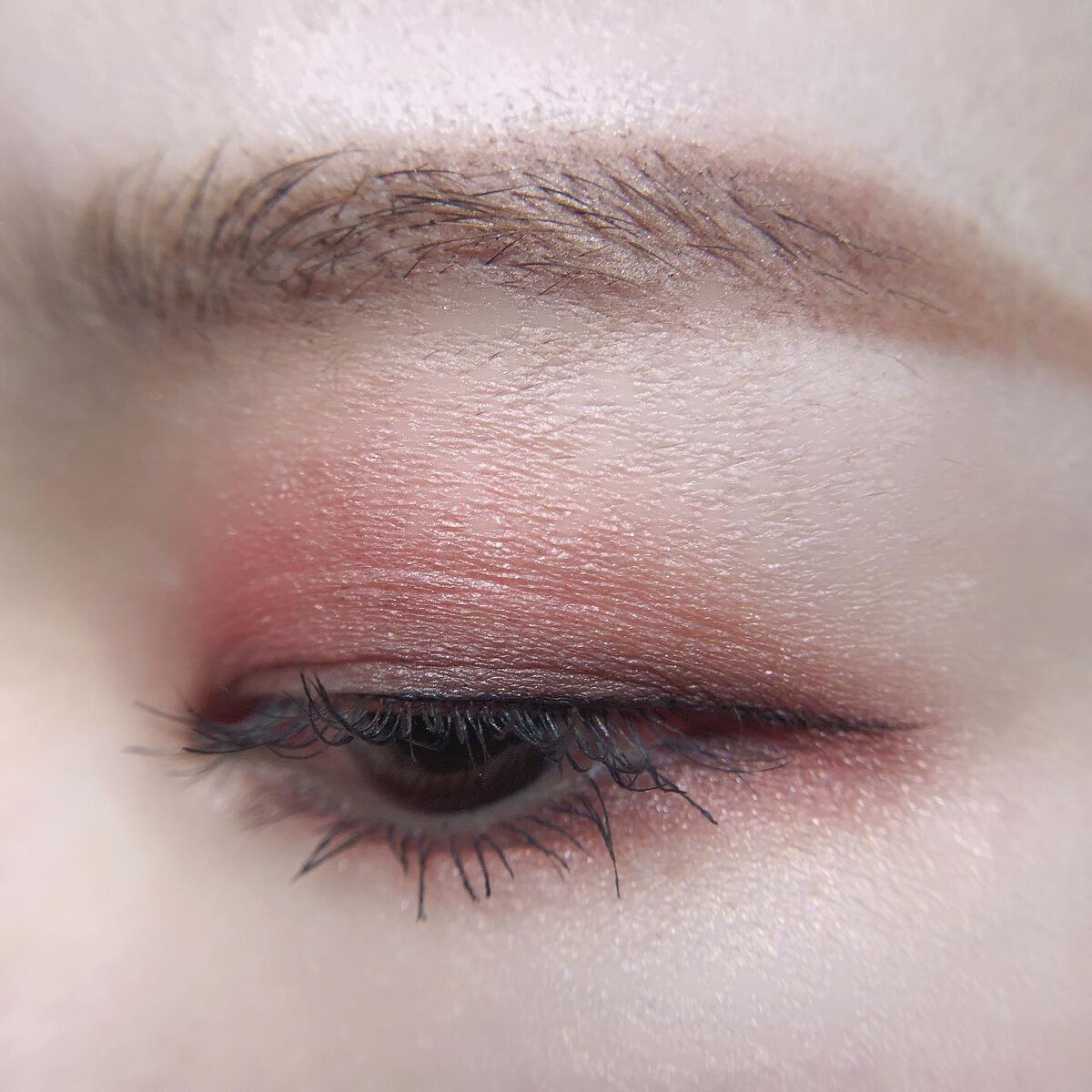 あゆみ on LIPS 「・
\#todaysmake/
・
アイシャドウ
☑@luna..」(4枚目)