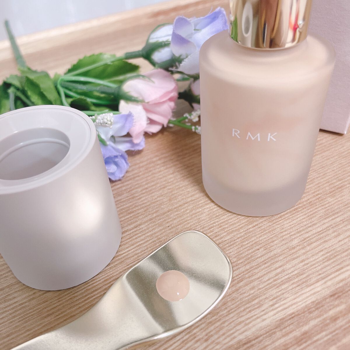RMK リクイドファンデーション フローレスカバレッジ/RMK/リキッドファンデーションを使ったクチコミ(2枚目)