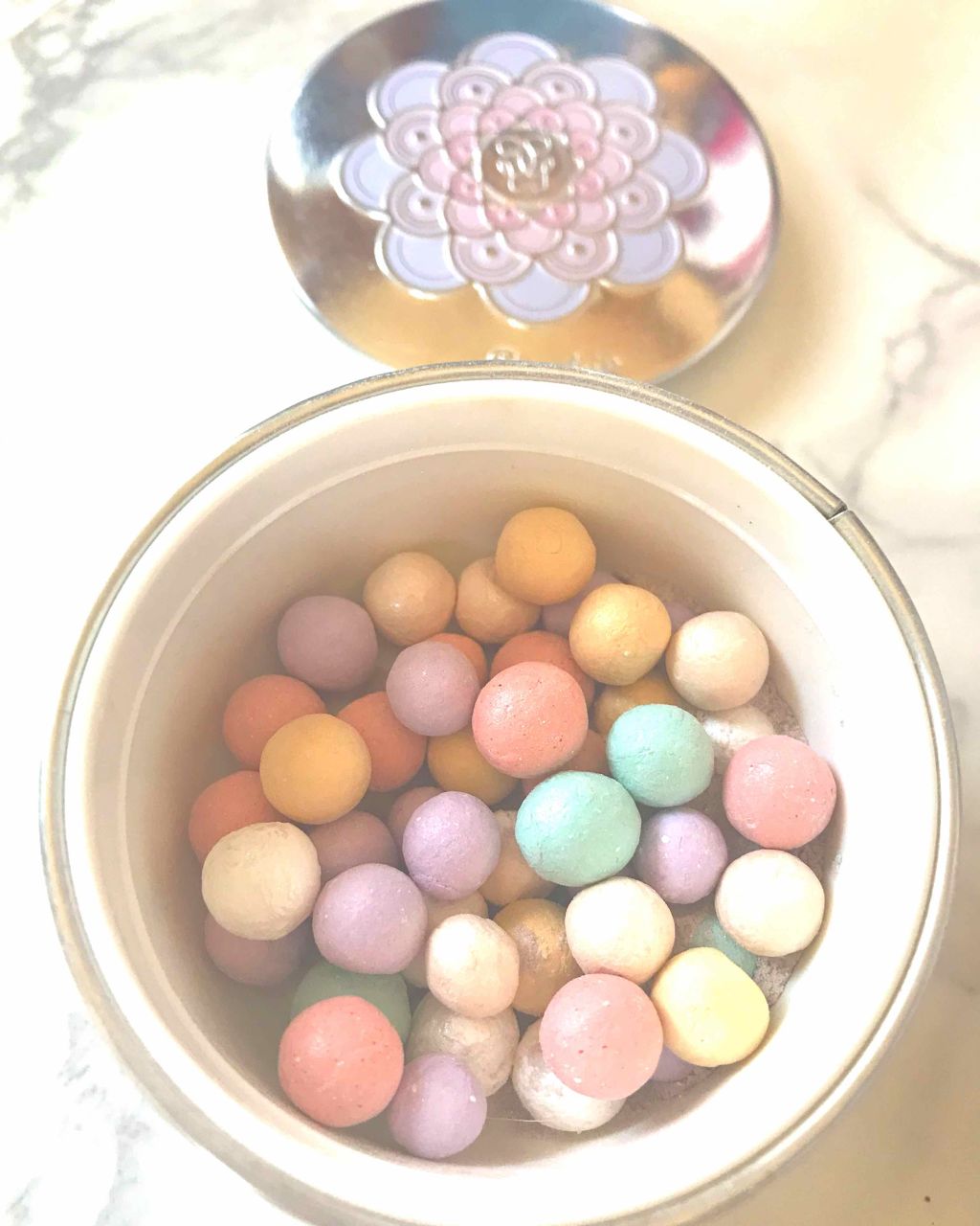 メテオリット ビーユ/GUERLAIN/フェイスパウダーを使ったクチコミ(2枚目)