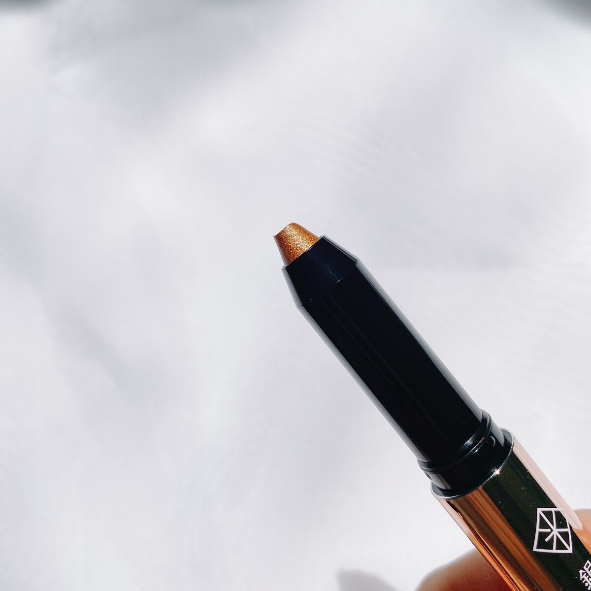 ジュエルアイ スティック/銀座化粧堂/スティックアイシャドウを使ったクチコミ（2枚目）