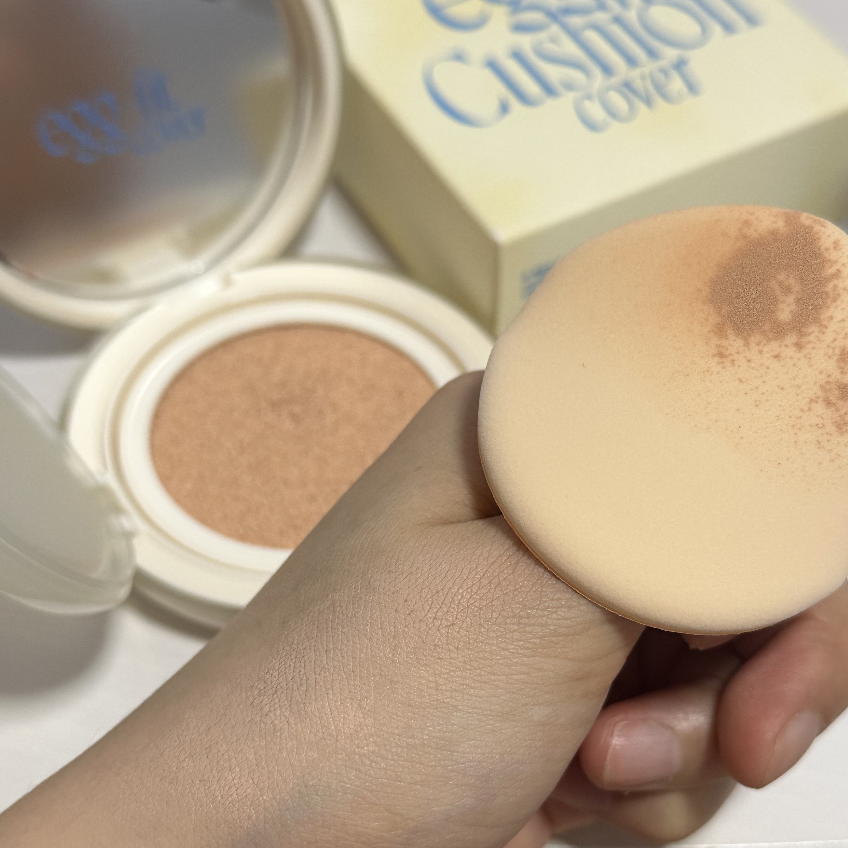 フィー クッションエッグフィットカバー/fwee/クッションファンデーションを使ったクチコミ（2枚目）