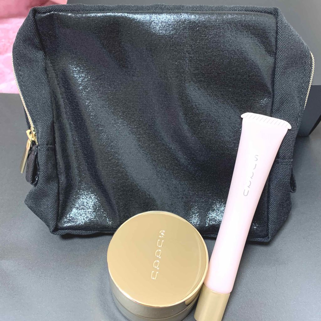 エクストラ リッチ グロウ クリーム ファンデーション 101 ライト