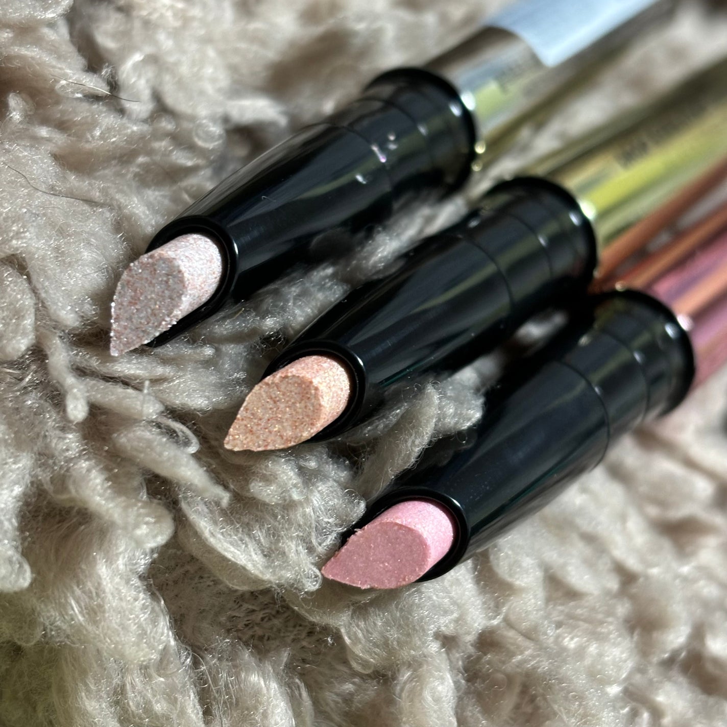 ドロップアイズスティックグリッツ/BLACK ROUGE/スティックアイシャドウを使ったクチコミ(4枚目)