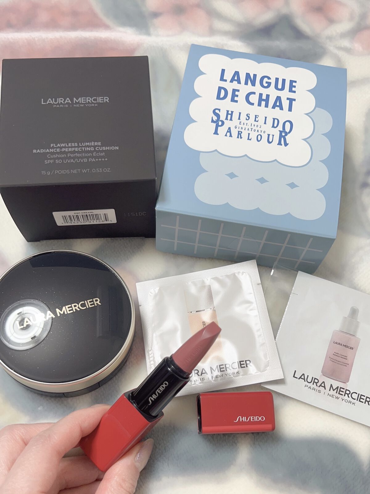 フローレス ルミエール ラディアンス パーフェクティング クッション  0W1/ローラ メルシエ/クッションファンデーションを使ったクチコミ（1枚目）