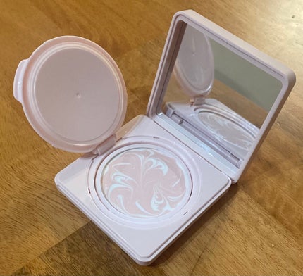 ランタンポレル ブロッサム クリーム コンパクト/GIVENCHY/化粧下地を使ったクチコミ(2枚目)