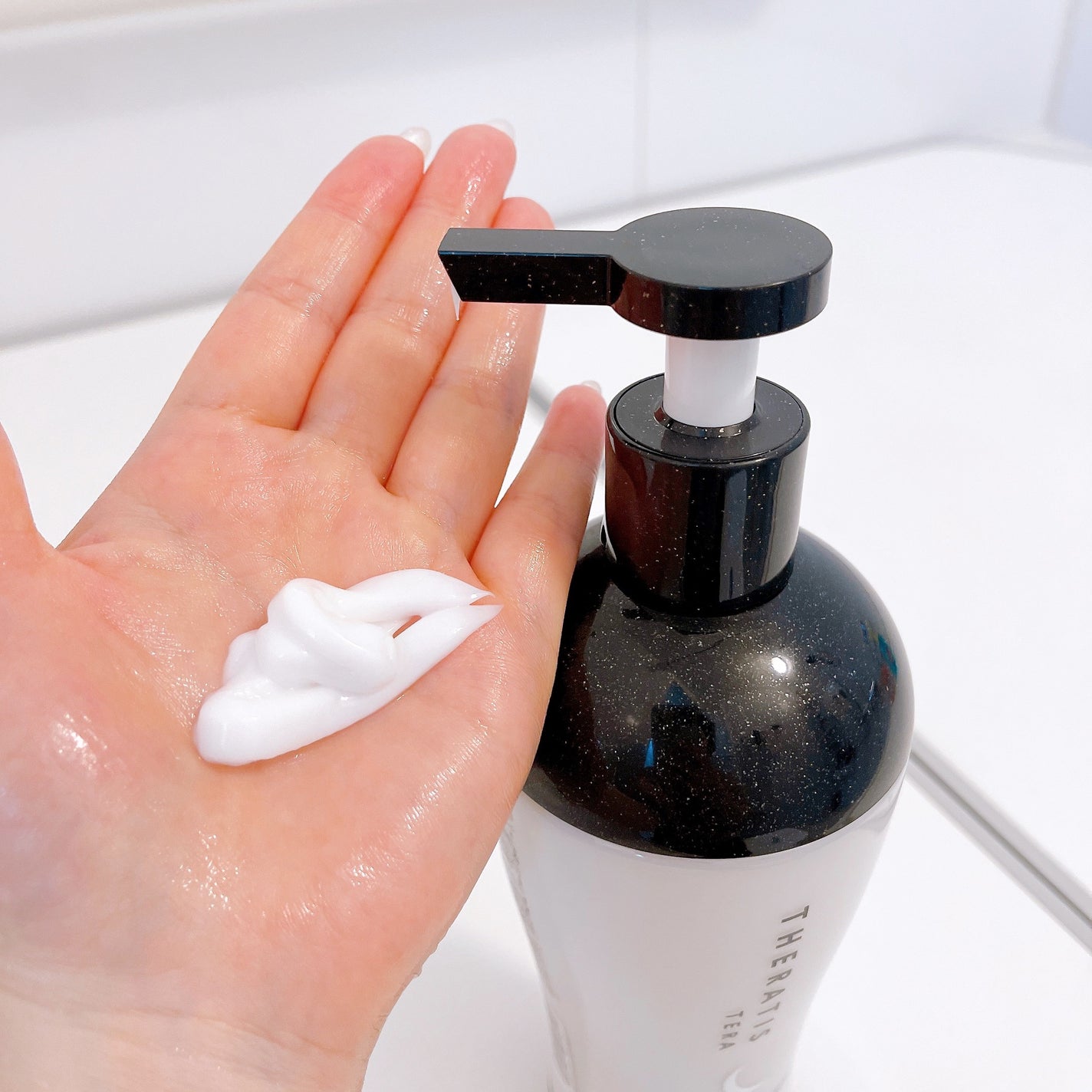 セラティス テラ プレミアム EX ナイト モイスト シャンプー/ヘアトリートメント/THERATIS/市販シャンプーを使ったクチコミ(4枚目)