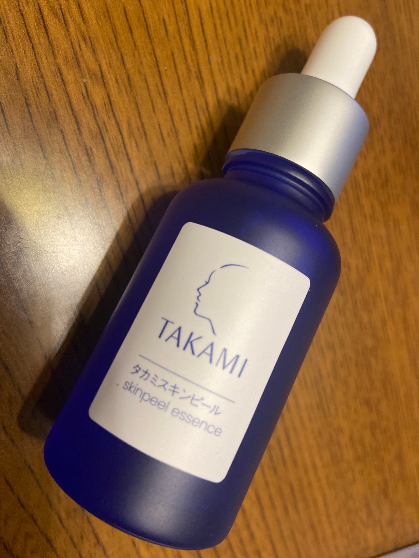 スカーレット on LIPS 「さらっとしたテクスチャーで、肌馴染みも良い感じです。化粧水の前..」(1枚目)