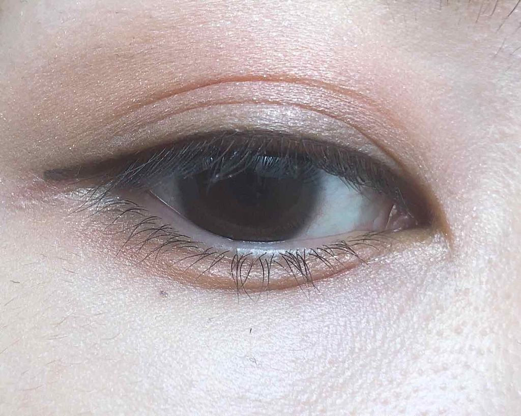 EYE OPENING LINER GRAY/UZU BY FLOWFUSHI/リキッドアイライナーを使ったクチコミ（2枚目）