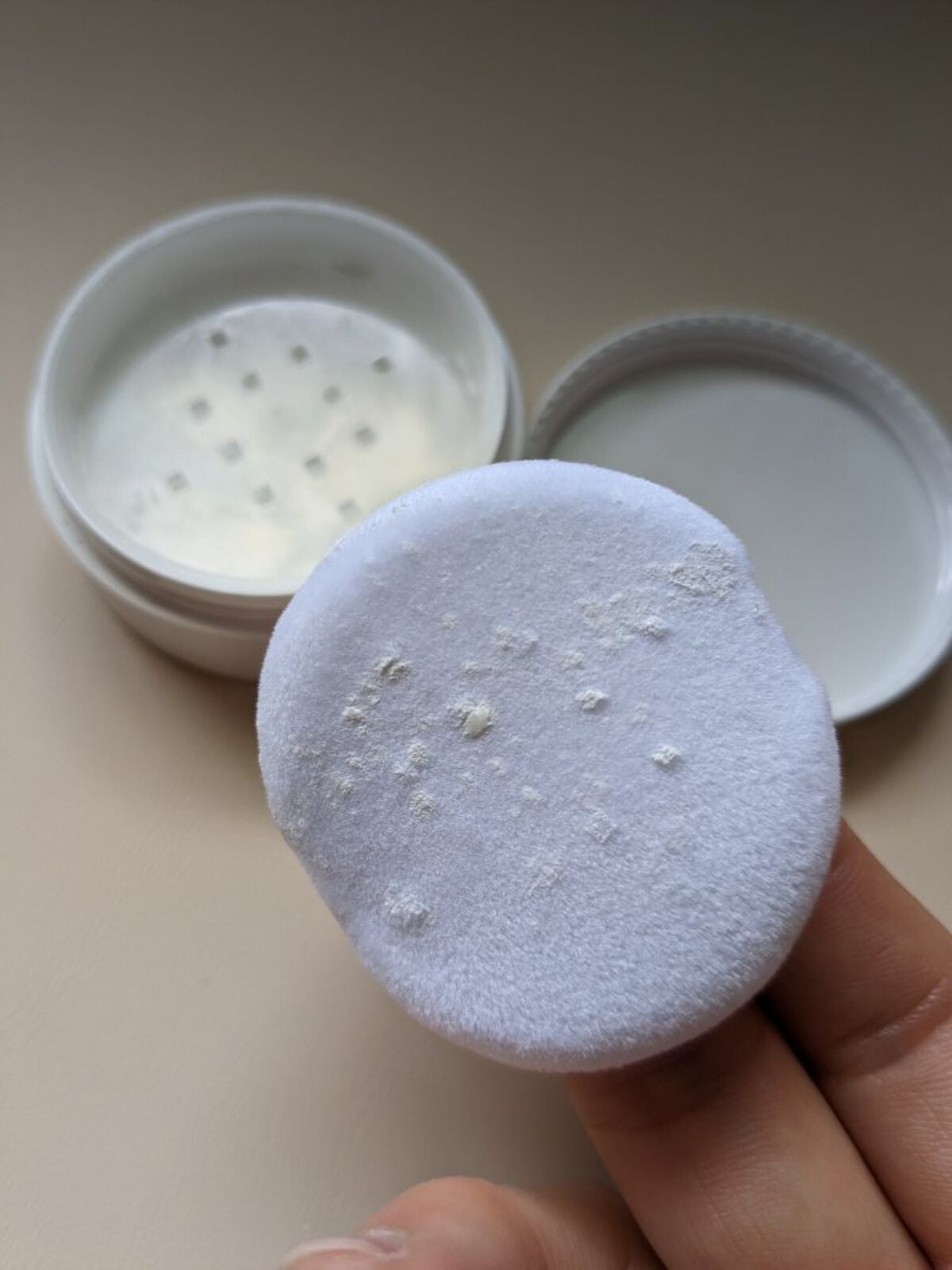 バックミーノーセバムパウダー/rom&nd/ルースパウダーを使ったクチコミ(6枚目)