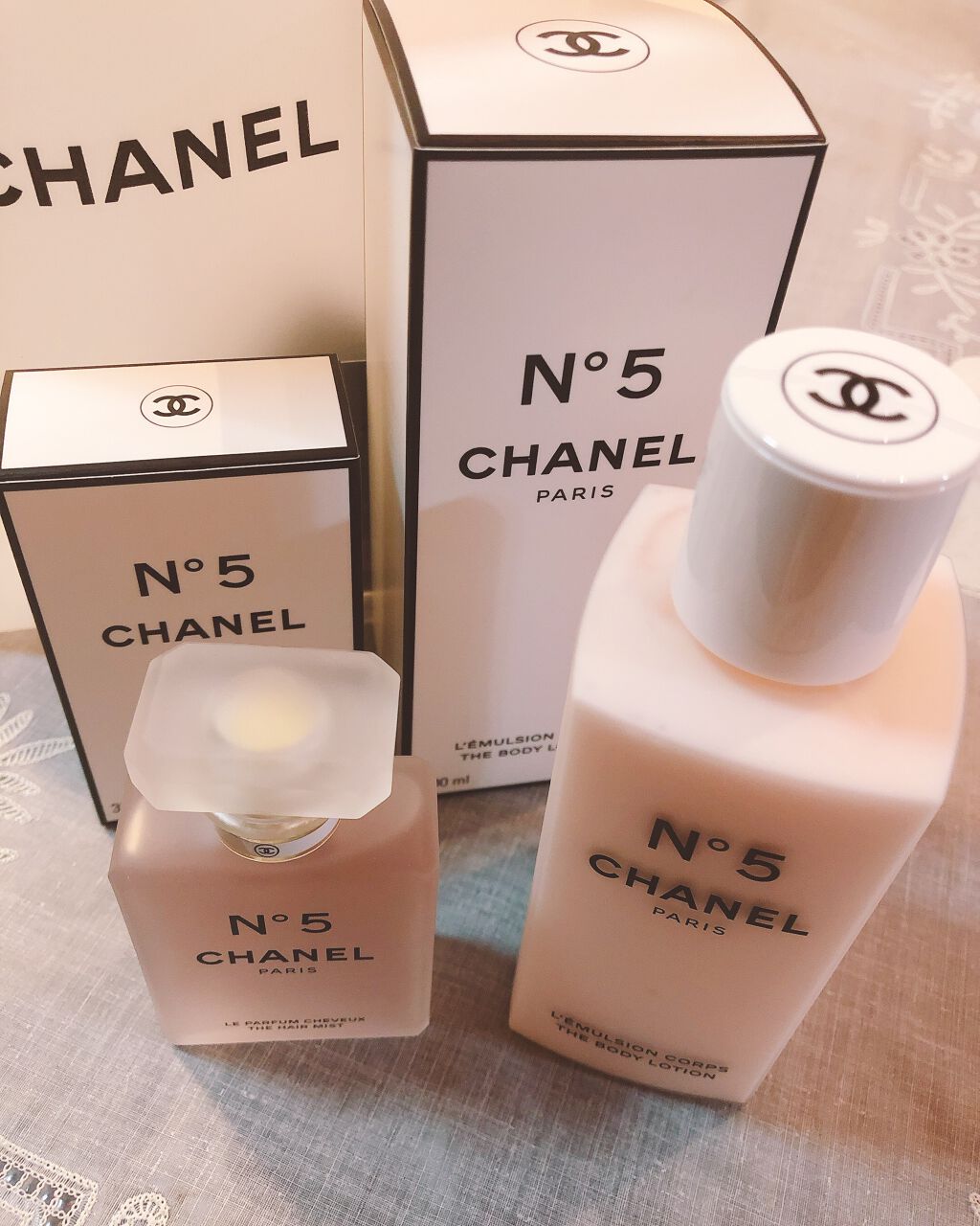 人気ブレゼント! CHANEL シャネル N°5 ザボディローションチューブ