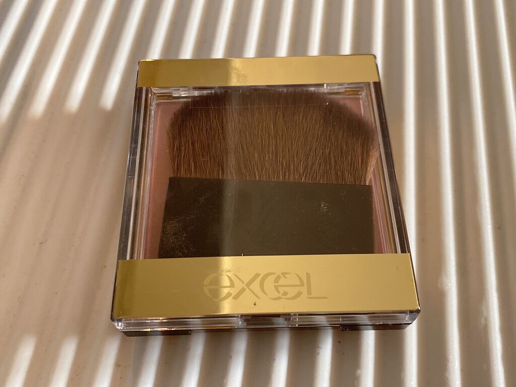 オーラティック ブラッシュ/excel/パウダーチークを使ったクチコミ（1枚目）