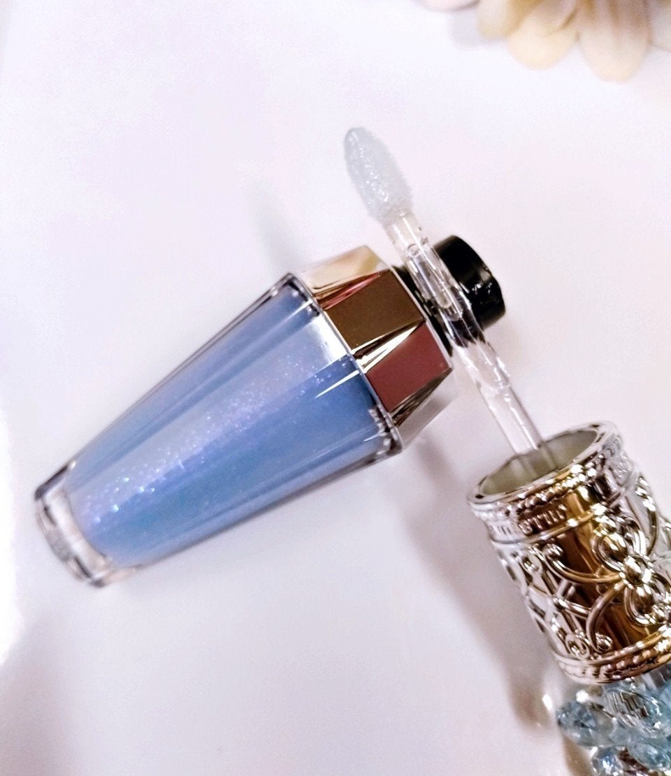 サムシングピュアブルー セント リップブーケ セラム/JILL STUART/リップ美容液を使ったクチコミ(2枚目)