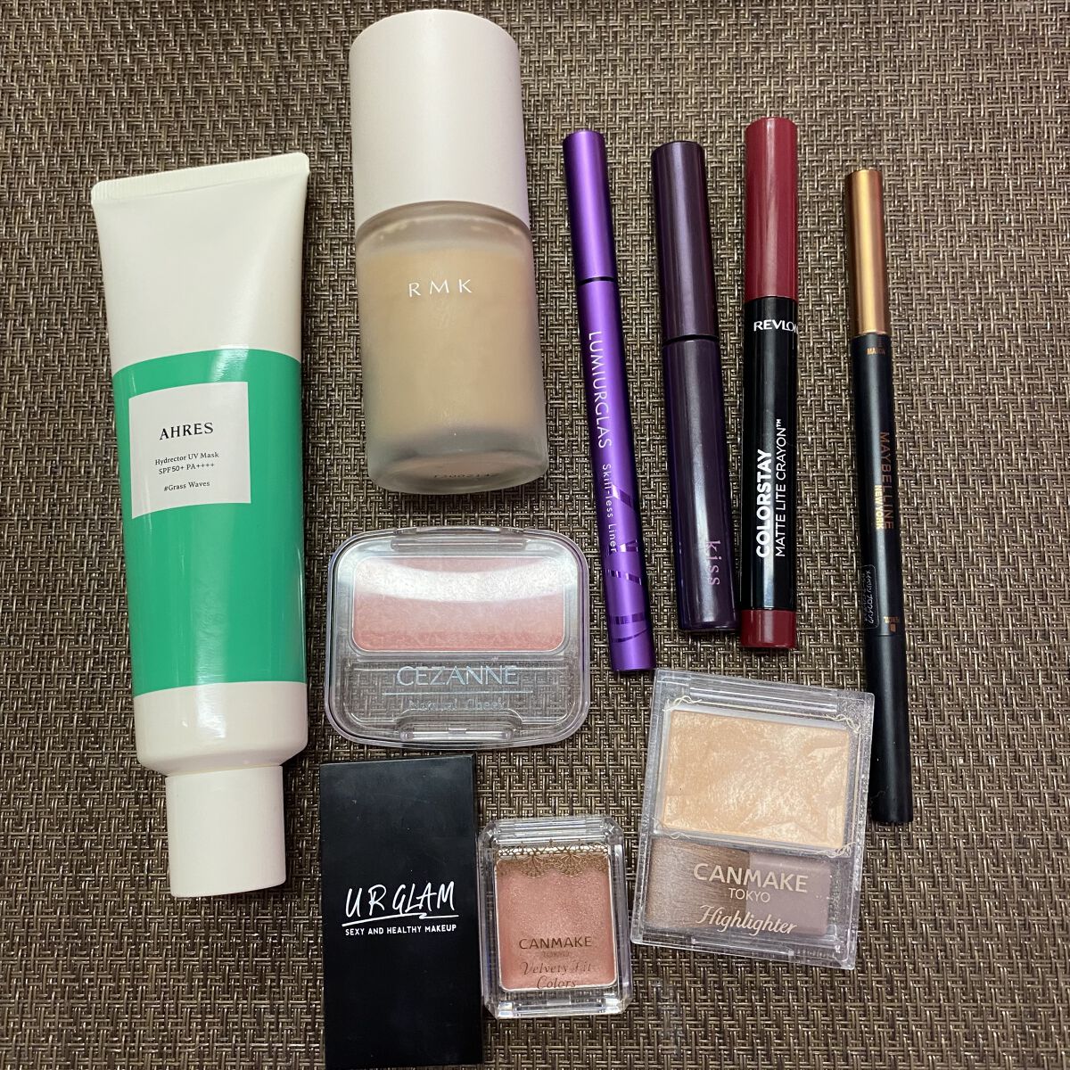 レブロン カラーステイ マット ライト クレヨン/REVLON/口紅を使ったクチコミ（3枚目）