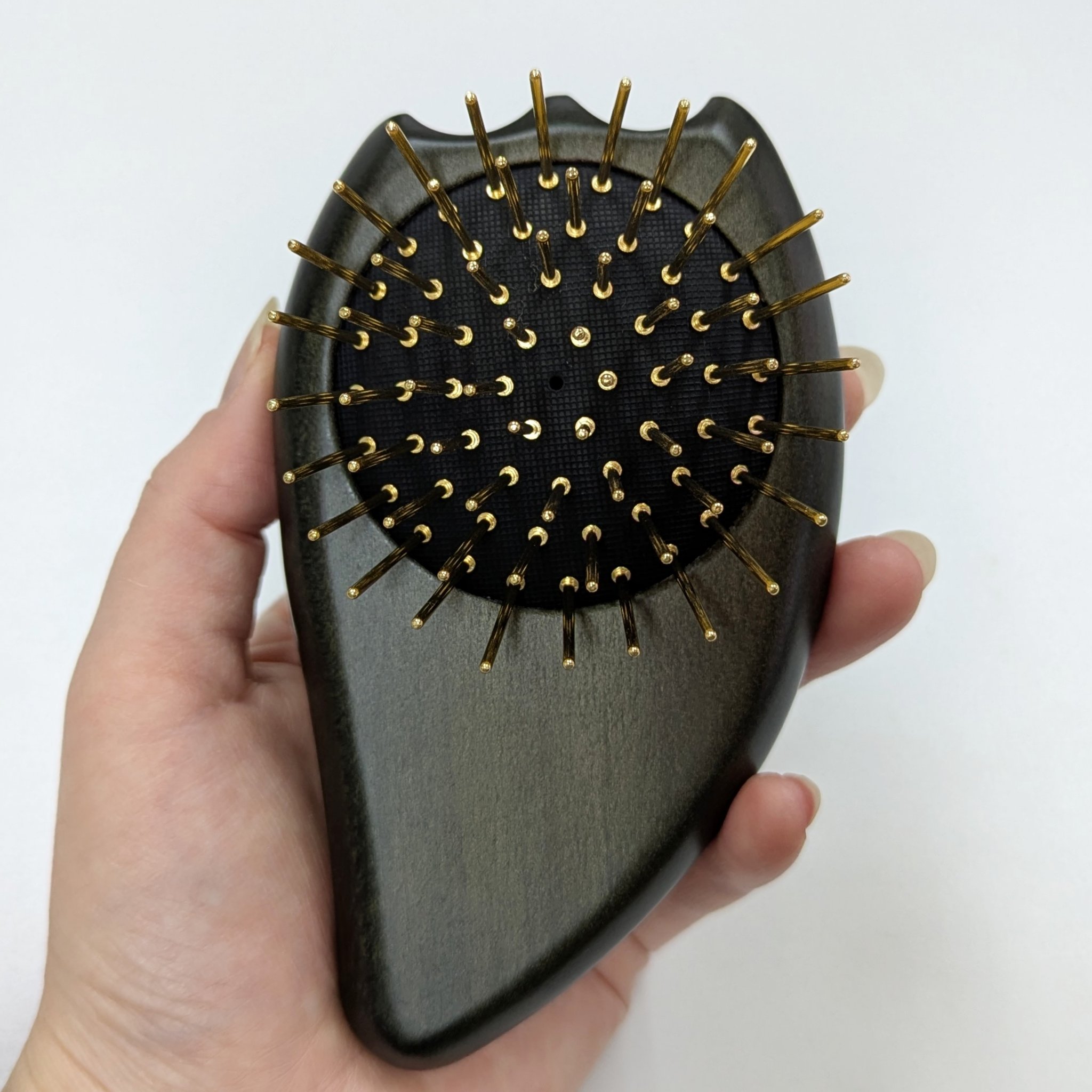 プレミアム FOX カッサ ゴースト ヘアブラシ ブラック/SNOW FOX SKINCARE/ヘアブラシを使ったクチコミ（3枚目）