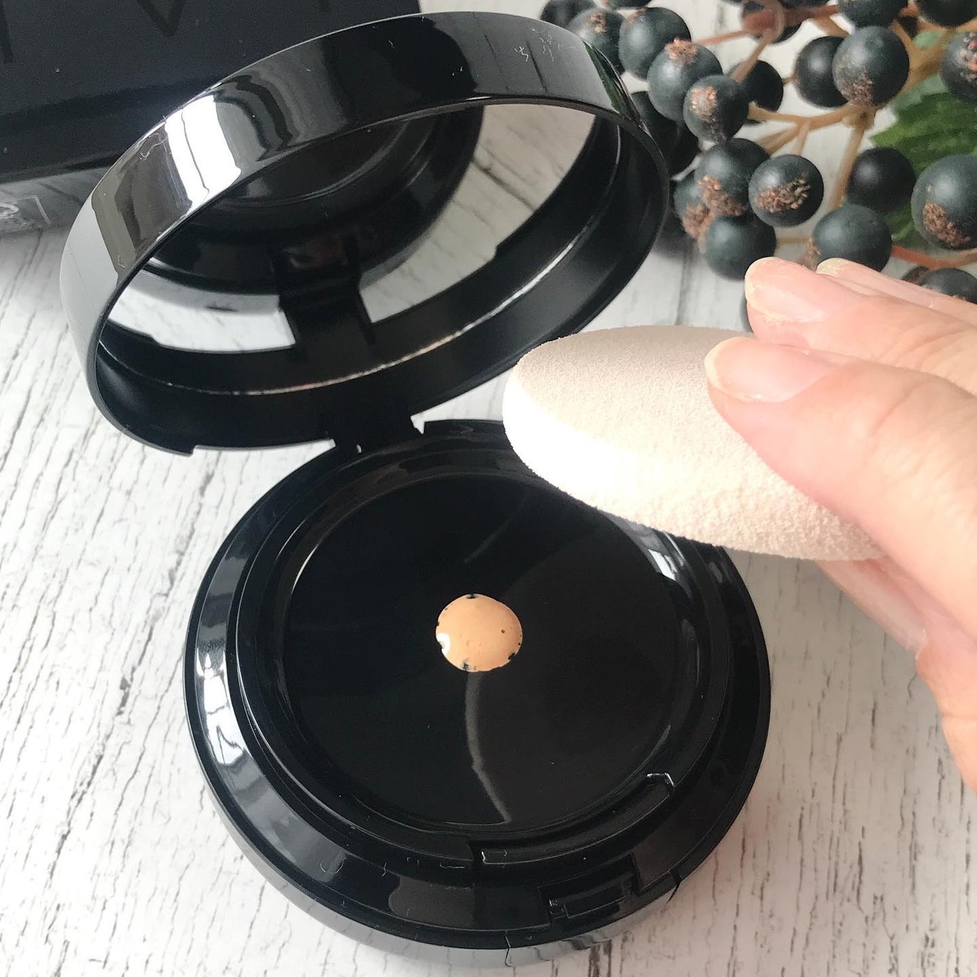 ミネラルリキッドリー ファンデーション SPF22 PA++/MiMC/リキッドファンデーションを使ったクチコミ(5枚目)